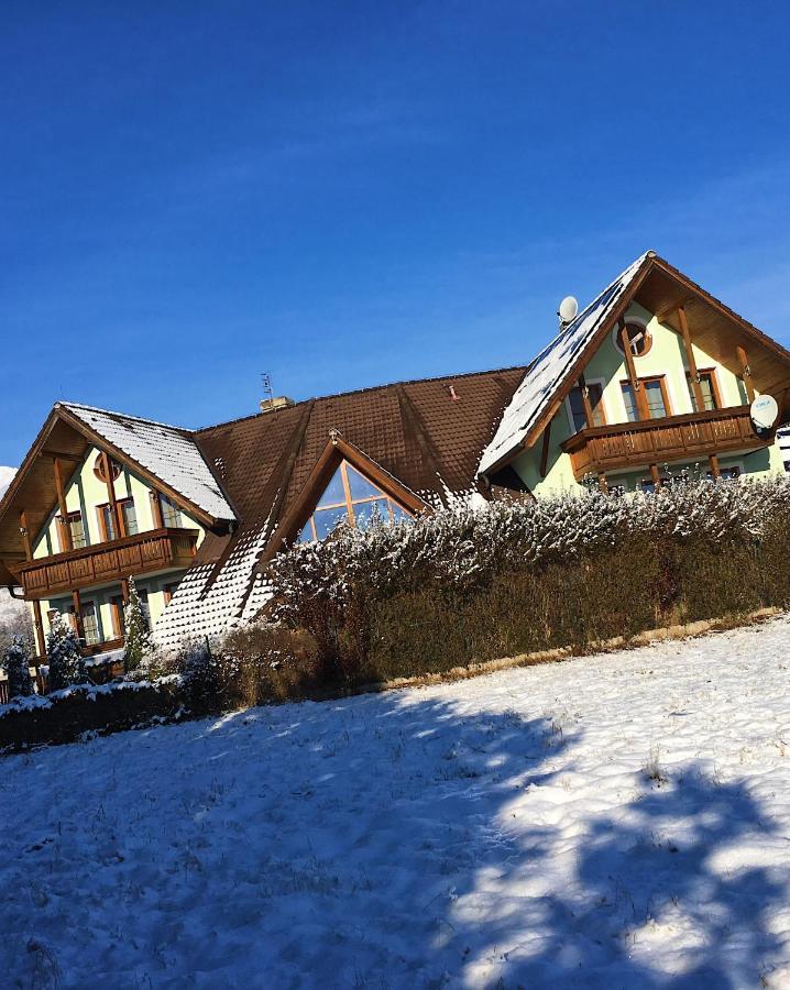 Villa Capri Vysoké Tatry Esterno foto